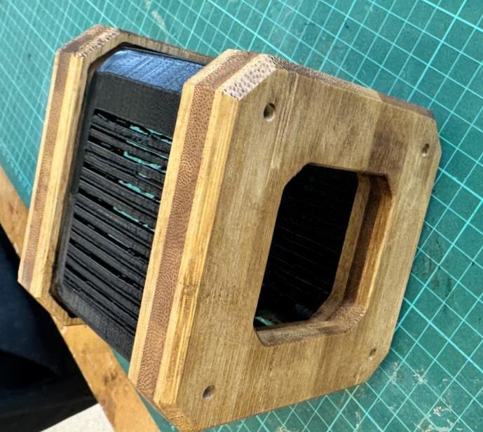 Oiled bamboo case with the laser-cut acrylic window